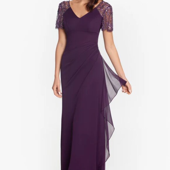 NWT Gown - Picture 3 of 8